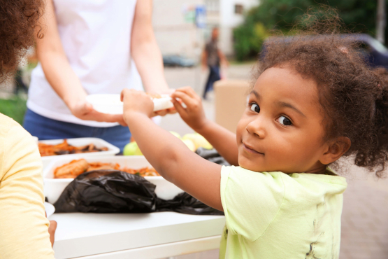 feeding-prog-volunteer